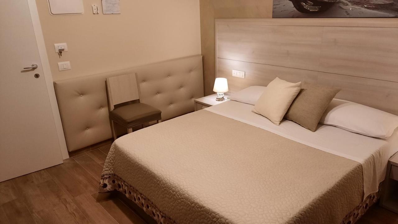 Oasi Perla Del Mare Rooms Aci Castello Dış mekan fotoğraf